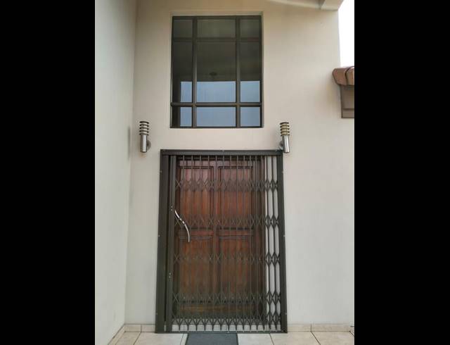 4 BEDROOM HOUSE FOR SALE IN VANDERBIJLPARK SE 8